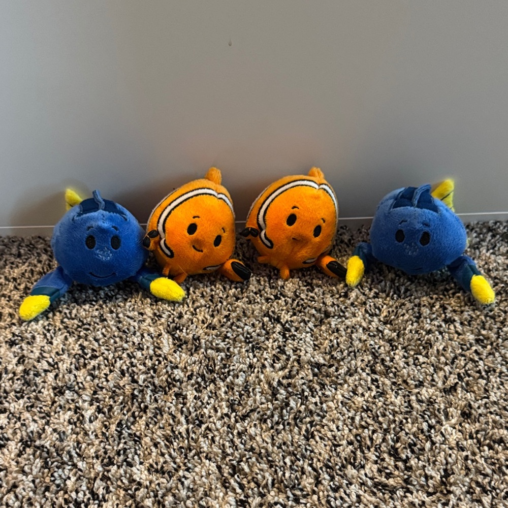 Hallmark Itty Bittys Finding Nemo set